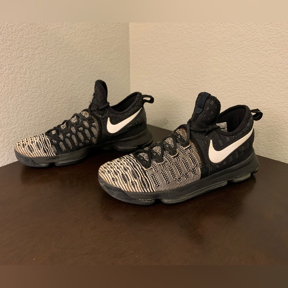 Nike KD 9 Oreo 2016 843392-010 Men's Size 8